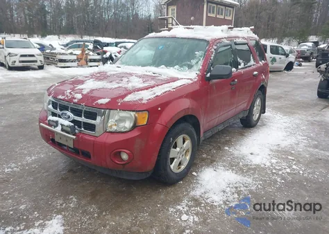 2011 Ford Escape Xlt from USA, damaged, VIN 1FMCU9D70BKB69144